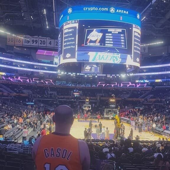 Disfrutando de la experiencia de un partido de la NBA en directo durante nuestra ruta por la Costa Oeste de EEUU